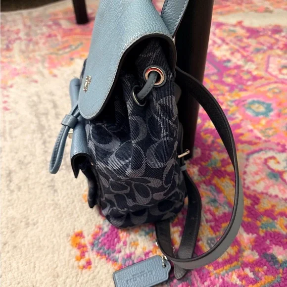 Coach mini backpack. - Picture 4 of 8